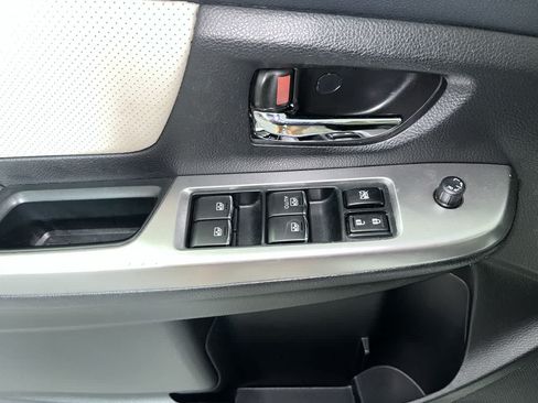Used 2016 Subaru Crosstrek 2.0i Limited AWD/4WD image 13