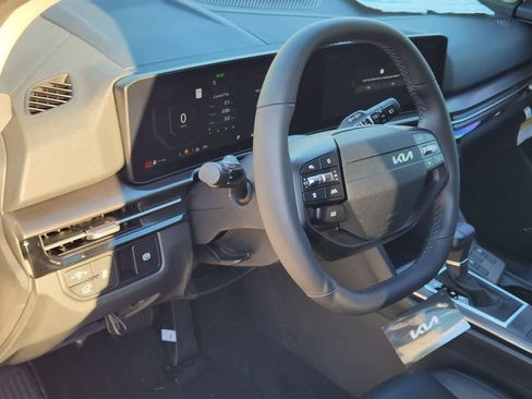 New 2026 Kia Sportage SX image 2