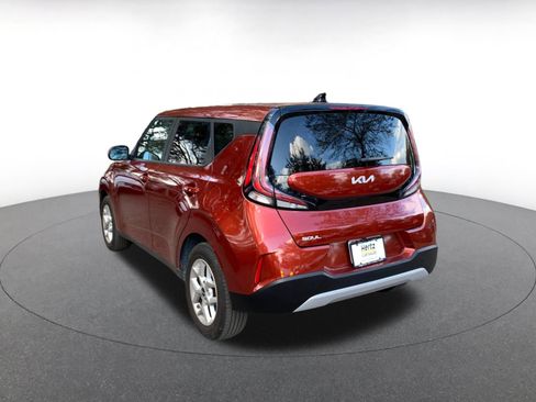 Used 2025 Kia Soul LX w/ LX Technology Package image 5