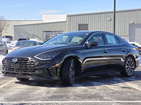 Used 2021 Hyundai Sonata Limited image 25