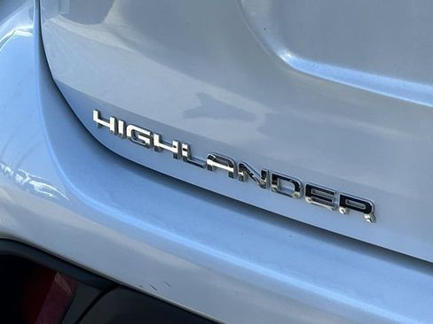 Used 2026 Toyota Highlander XLE AWD/4WD image 5