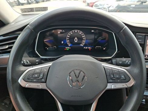 Certified 2023 Volkswagen Jetta SE FWD image 23
