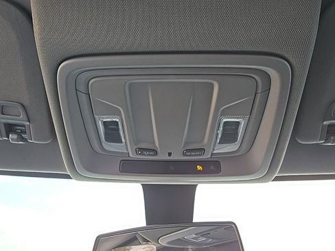 Used 2022 GMC Sierra 3500 Pro w/ Convenience Package image 16