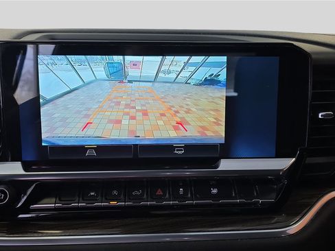 Used 2022 Chevrolet Silverado 1500 LT image 17