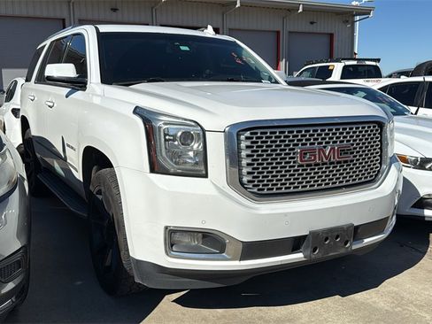 Used 2016 GMC Yukon Denali w/ Open Road Package image 3