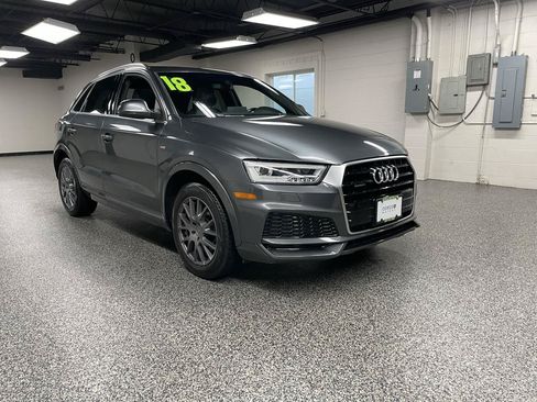 Used 2018 Audi Q3 2.0T Premium Plus w/ Premium Plus Package AWD/4WD image 3