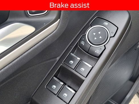 Used 2021 Ford Escape SE image 25