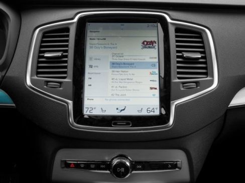 Used 2018 Volvo XC90 T6 Momentum w/ Convenience Package image 13