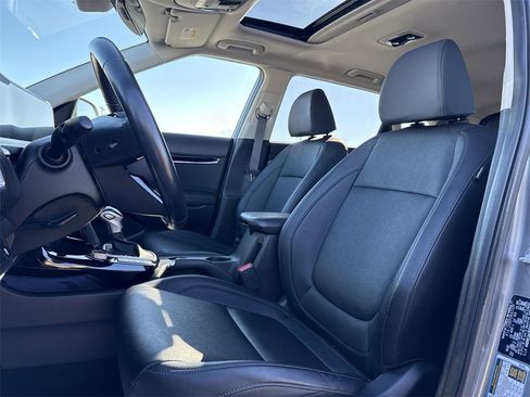 Used 2024 Kia Seltos EX image 13