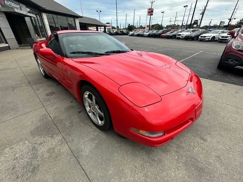Used 2003 Chevrolet Corvette Coupe w/ Preferred Equipment Group RWD image 5