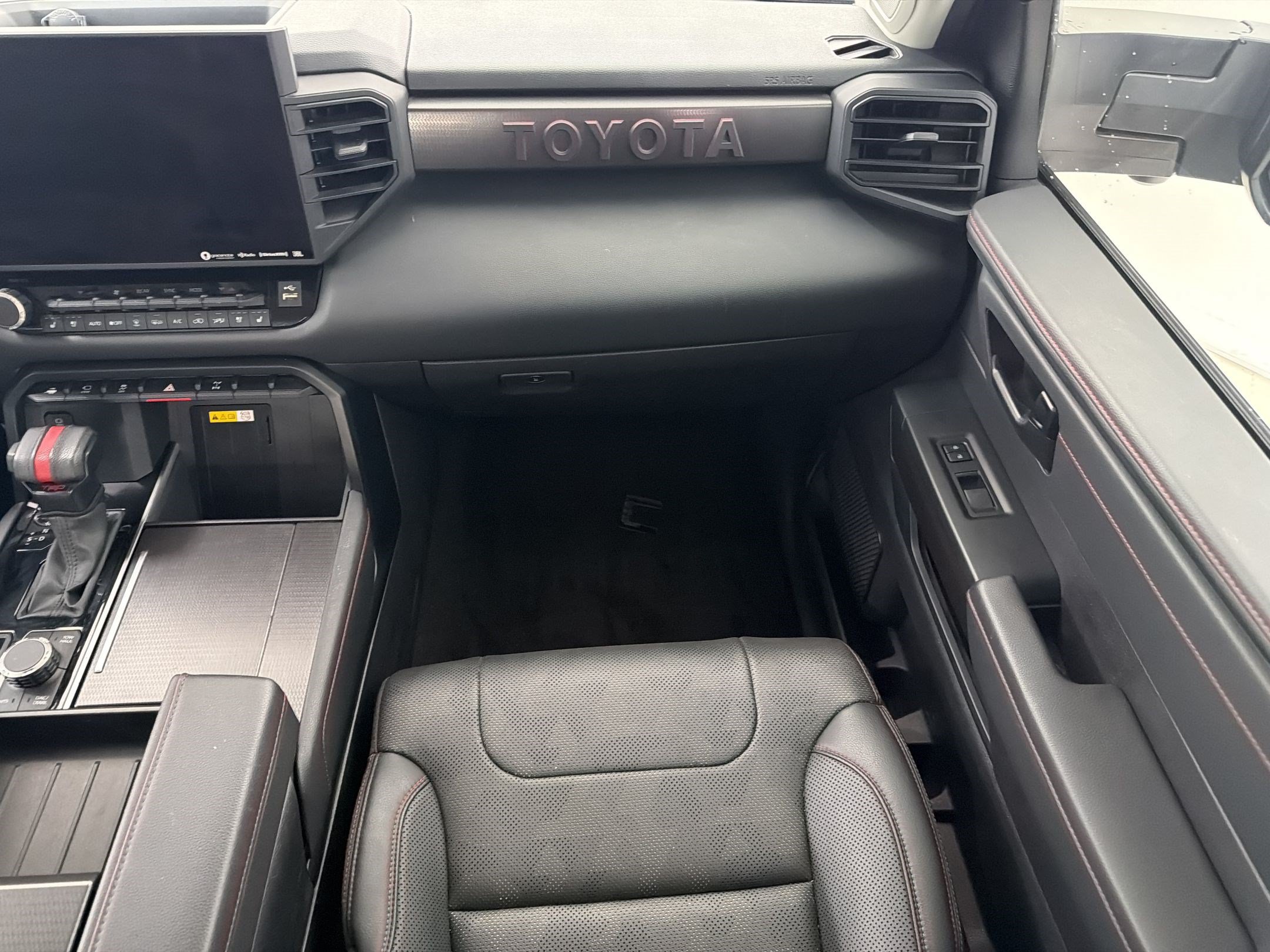 Used 2023 Toyota Sequoia TRD Pro AWD/4WD image 27