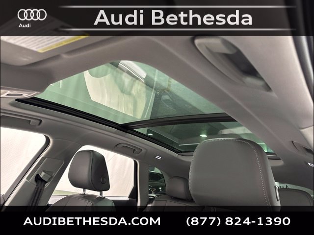 Certified 2025 Audi Q5 Premium w/ Convenience Package AWD/4WD image 28