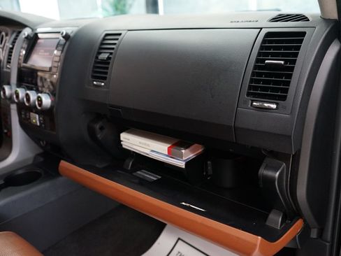 Used 2011 Toyota Sequoia Platinum AWD/4WD image 43