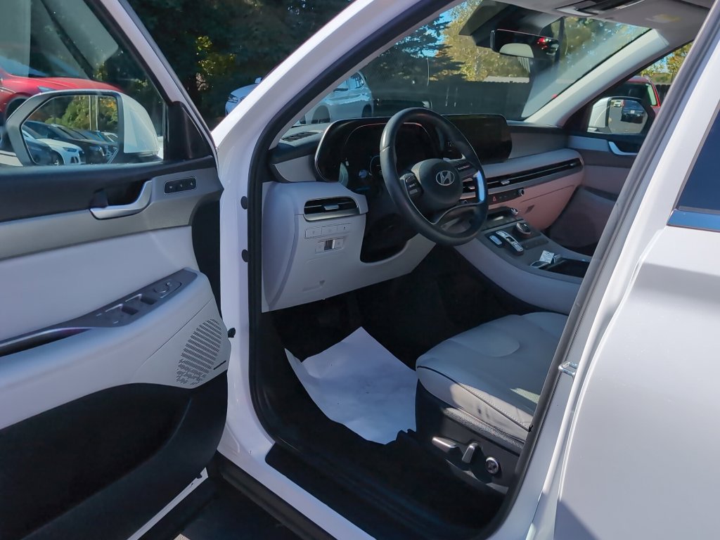 Used 2024 Hyundai Palisade SEL w/ Premium Package AWD/4WD image 17