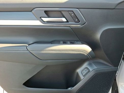 New 2026 GMC Terrain Elevation w/ Elevation Premium Package FWD image 9
