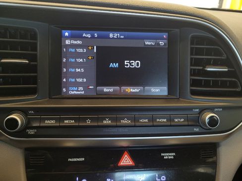 Used 2020 Hyundai Elantra Value Edition FWD image 25