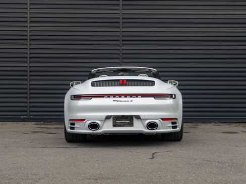 Certified 2024 Porsche 911 Carrera S RWD image 7