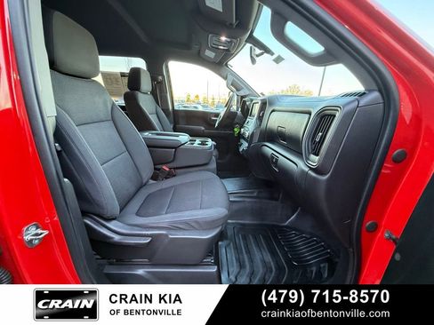 Used 2023 GMC Sierra 3500 Pro w/ Convenience Package image 32