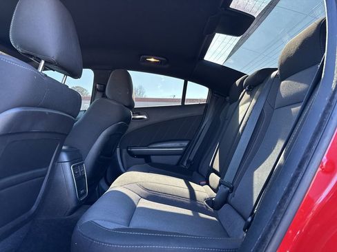 Used 2018 Dodge Charger R/T image 19