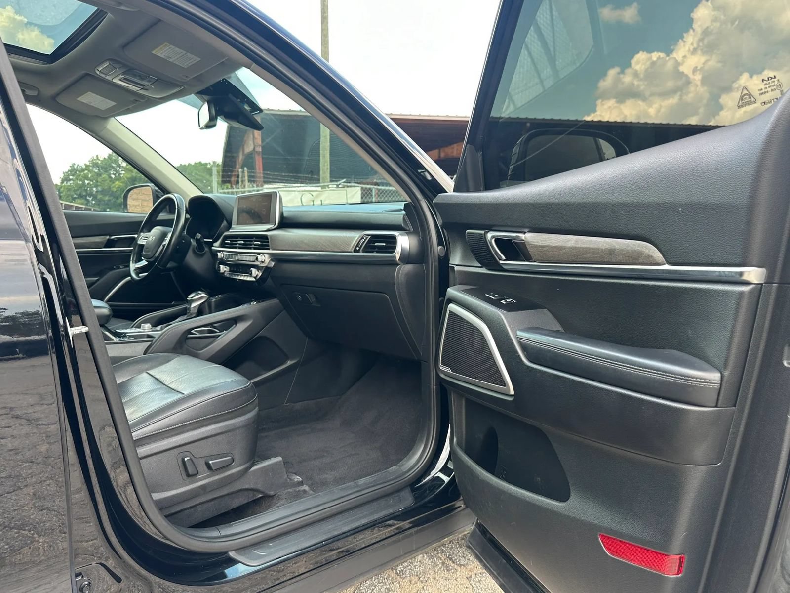 Used 2022 Kia Telluride EX FWD image 32