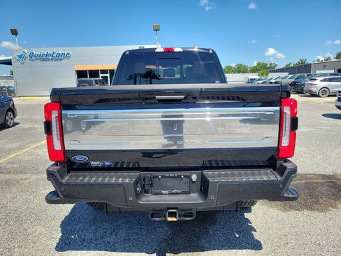 Used 2024 Ford F350 Platinum AWD/4WD image 9