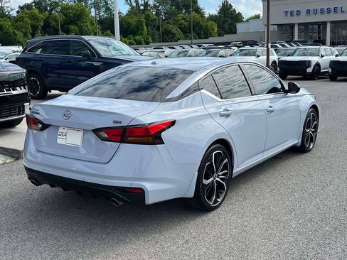 Used 2024 Nissan Altima 2.5 SR w/ SR Premium Package FWD image 26