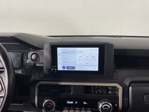 Used 2025 Toyota Tacoma SR image 13