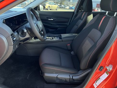 New 2026 Nissan Sentra SR w/ Floor Mat Package FWD image 15