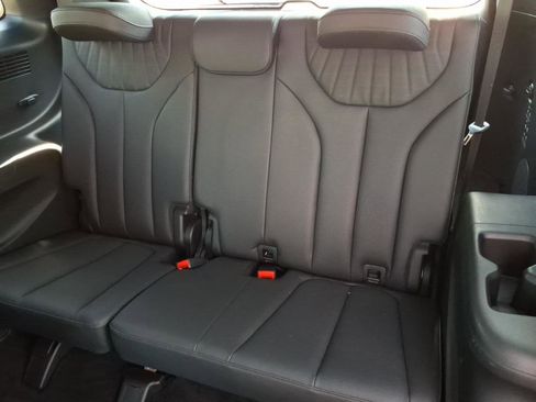 Used 2023 Hyundai Palisade Limited FWD image 17