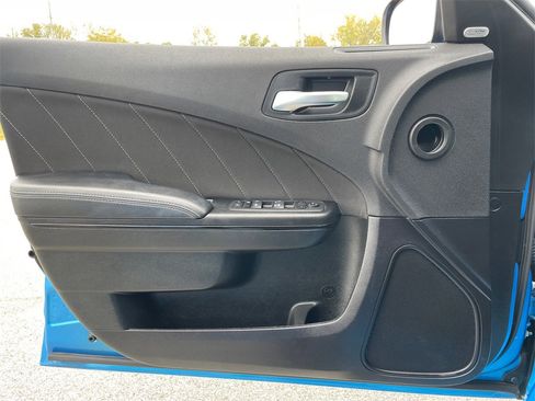 Used 2023 Dodge Charger SXT w/ Blacktop Package image 29