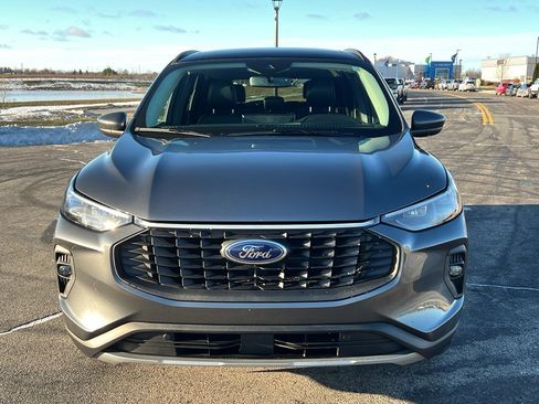 Used 2025 Ford Escape Platinum image 7