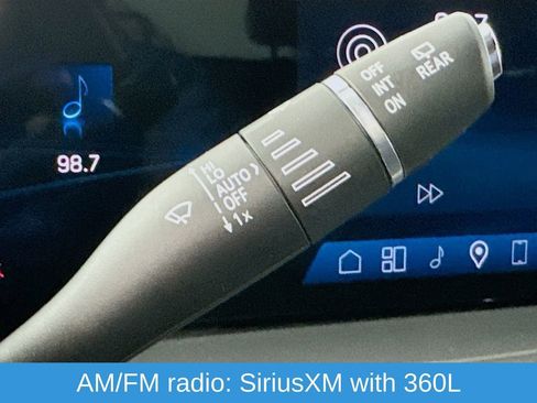 Used 2024 Cadillac XT4 Premium Luxury image 14