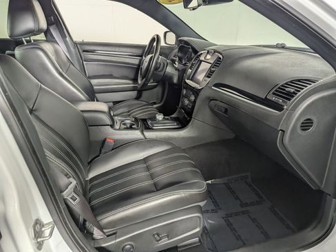 Certified 2022 Chrysler 300 S w/ Safetytec Plus Group image 29