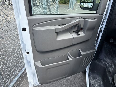 New 2025 Chevrolet Express 2500 Extended w/ Driver Convenience Package image 9