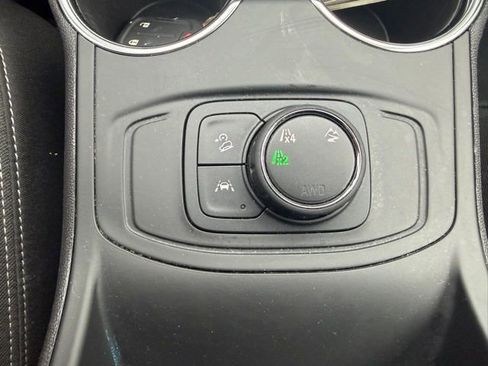 Used 2024 GMC Terrain SLE image 14