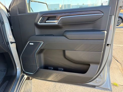 Used 2024 GMC Sierra 1500 SLT w/ SLT Premium Package image 25