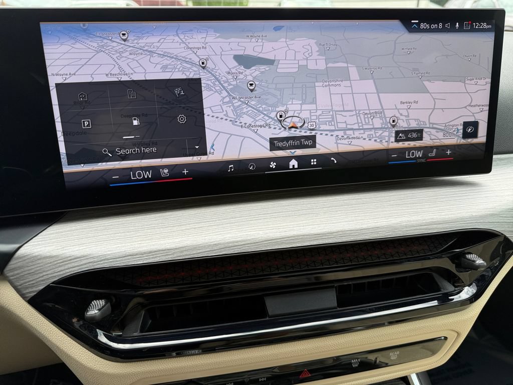 Certified 2026 BMW 330i xDrive Sedan AWD/4WD image 21