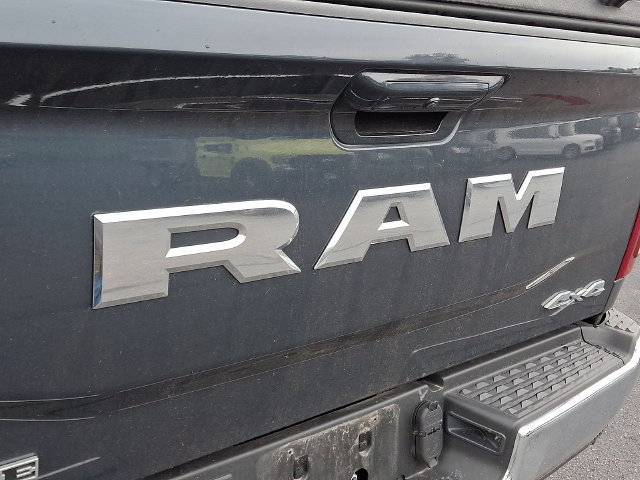 Used 2025 RAM 3500 Laramie AWD/4WD image 4