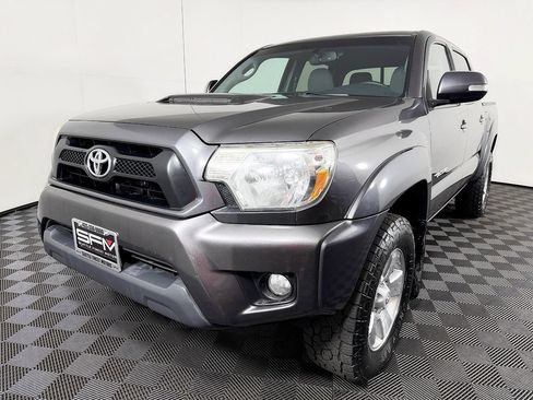 Used 2012 Toyota Tacoma 4x4 Double Cab w/ TRD Sport Pkg image 3