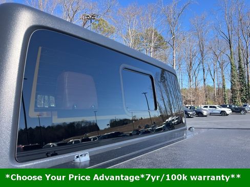 Certified 2022 Jeep Gladiator Willys image 10