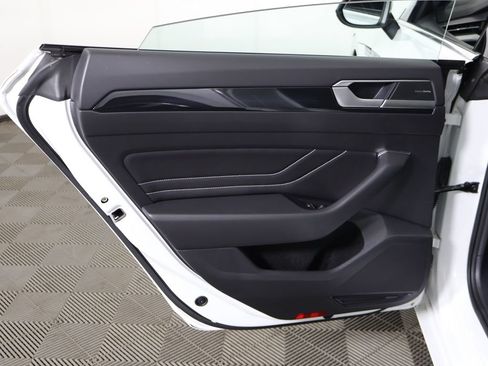 Used 2023 Volkswagen Arteon SEL Premium AWD/4WD image 30