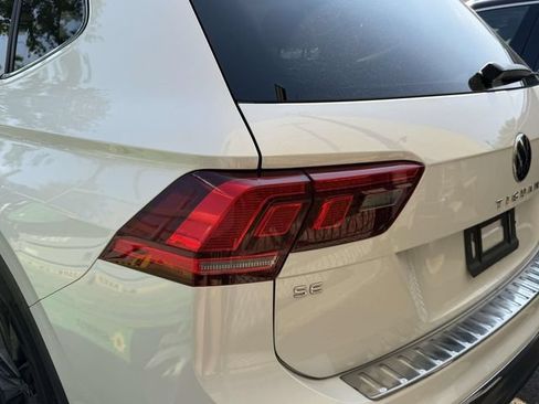 Certified 2023 Volkswagen Tiguan SE AWD/4WD image 11