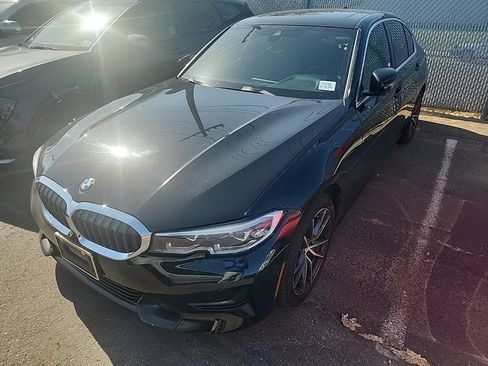Used 2022 BMW 330i Sedan w/ Driving Assistance Package RWD image 4