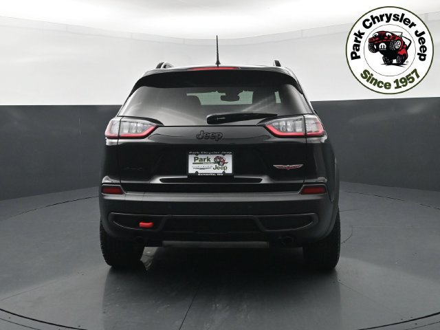 Used 2023 Jeep Cherokee Trailhawk w/ Sun & Sound Group AWD/4WD image 5