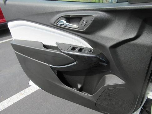 New 2025 Chevrolet Trax LT w/ Driver Confidence Package image 26