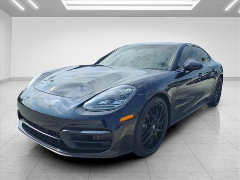 Used 2022 Porsche Panamera 4 Platinum Edition AWD/4WD image 4