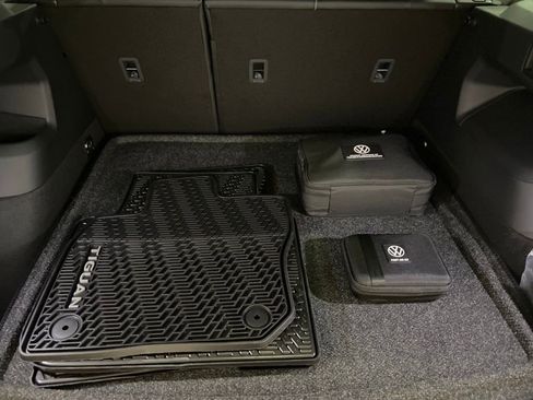 New 2026 Volkswagen Tiguan SE image 7