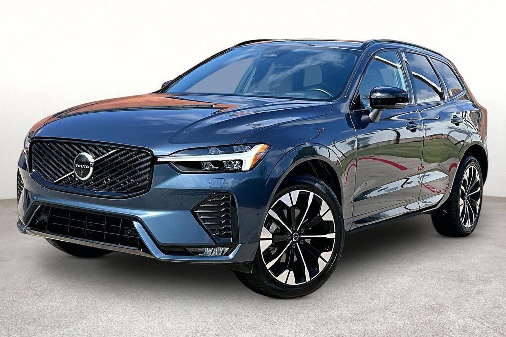 Certified 2026 Volvo XC60 B5 Plus AWD/4WD image 15