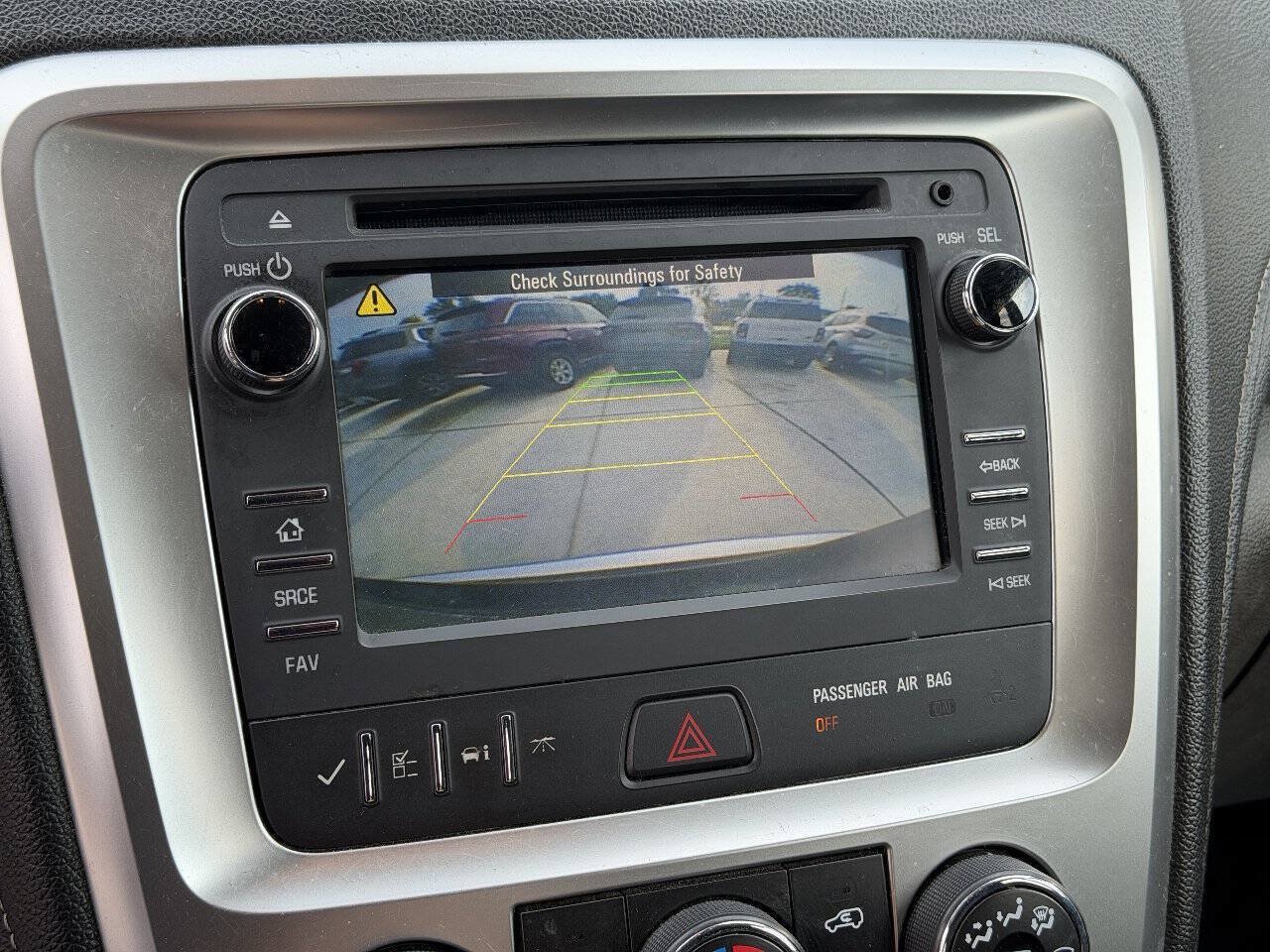 Used 2016 GMC Acadia SLE FWD image 12