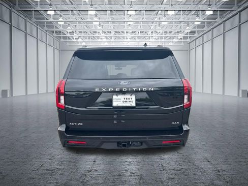 Used 2025 Ford Expedition Max Active image 6